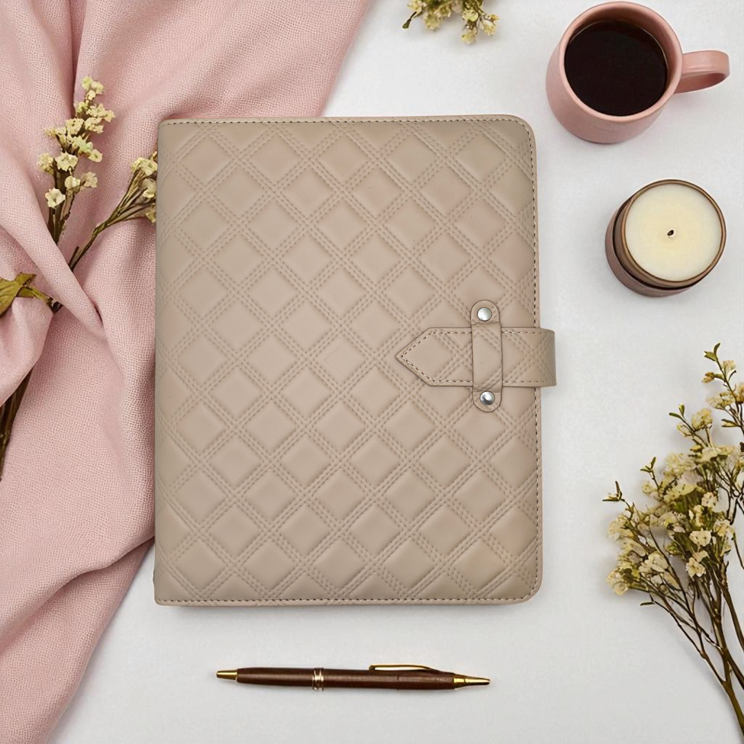 The Perfect Last-Minute Gift: How to Personalize a Planner for Maximum Impact